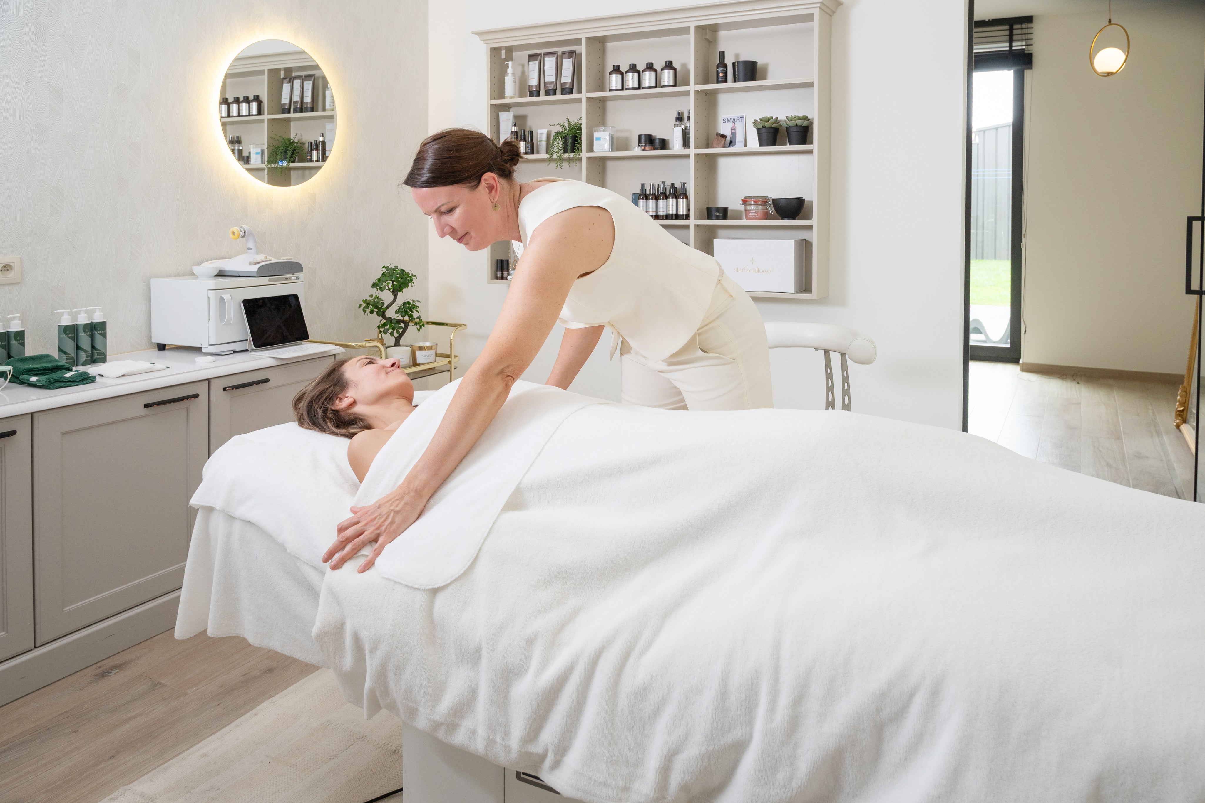 Onsite Cabin Transformation Live Training